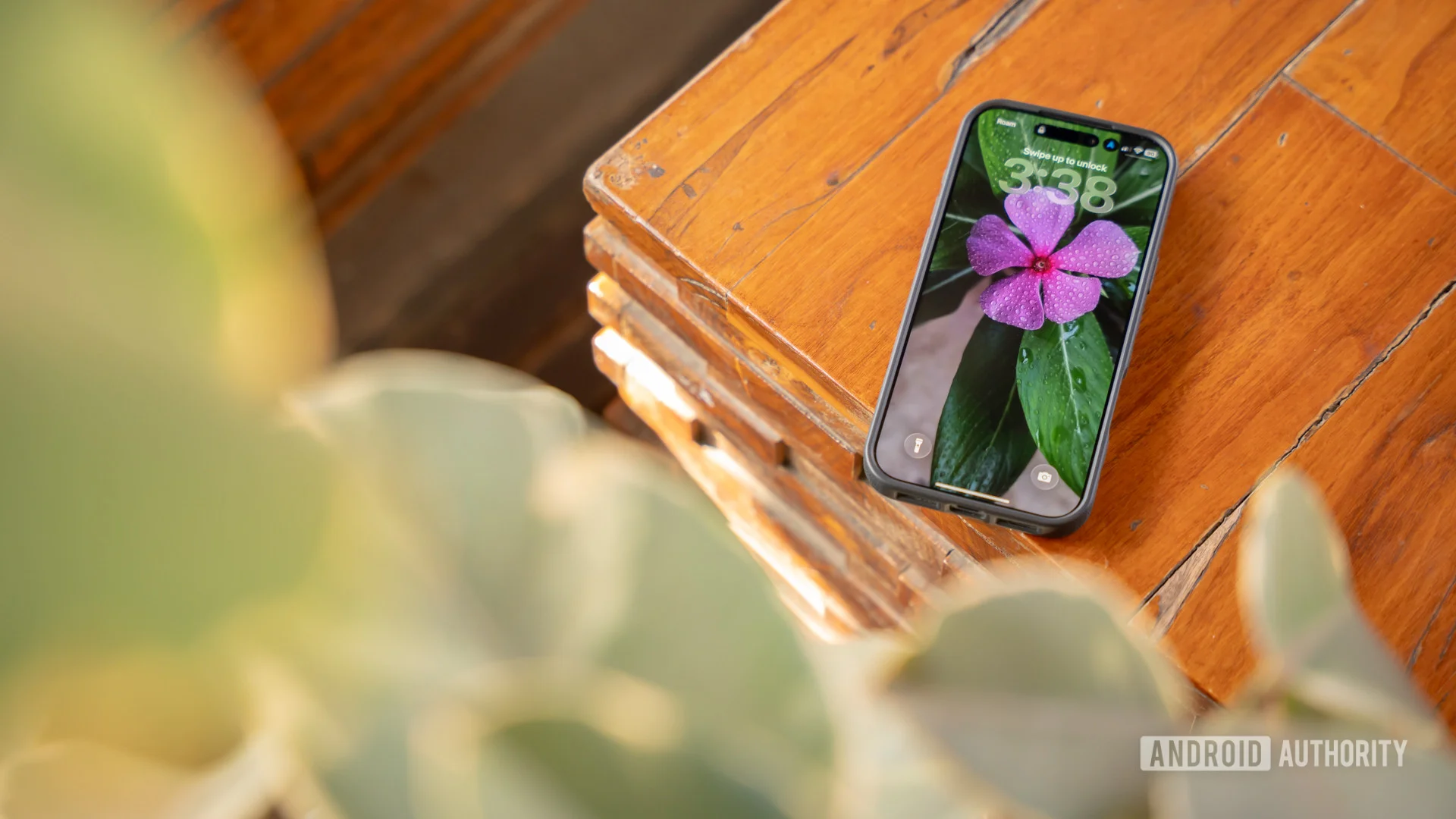 Wallpaper Wednesday: More great phone wallpapers for all to share (March 11)